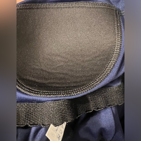 Lands End Floral Navy Tugless One-Piece Swimsuit - Picture 6 of 7